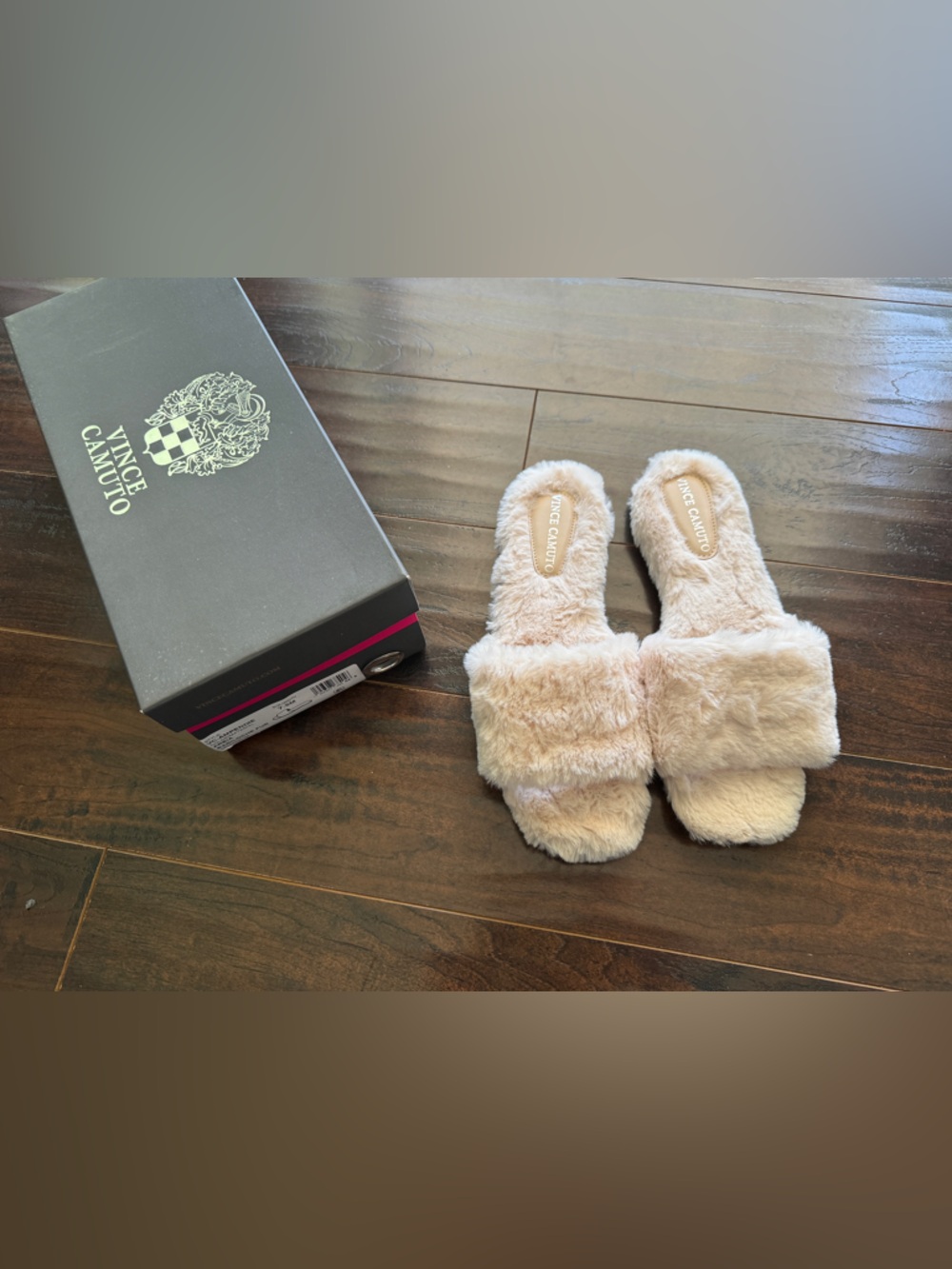 Vince Camuto Fur Slippers White Beige Cream Size 7.5 NWB